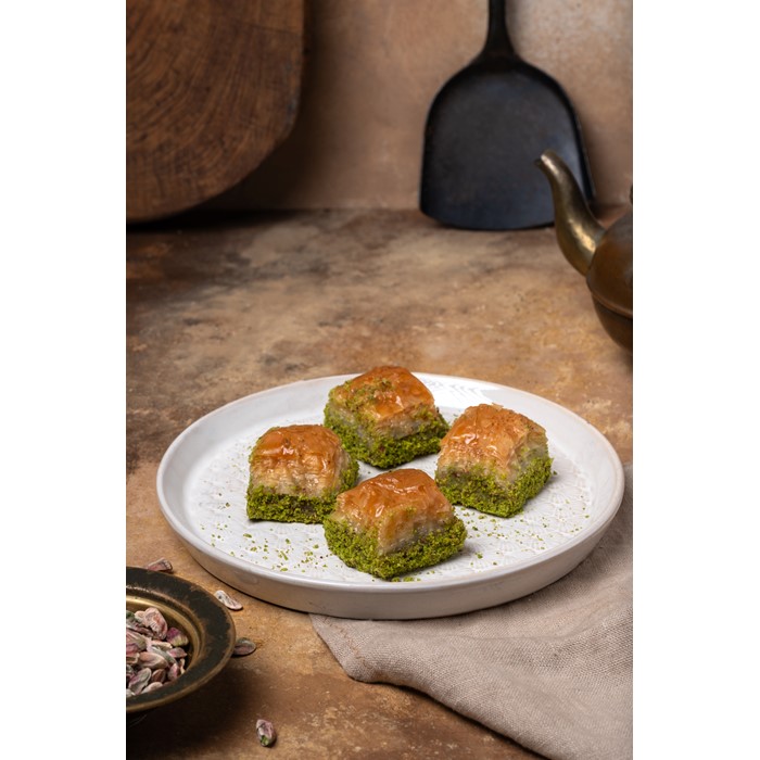 fıstıklı kuru baklava, Antep baklavası, şerbeti az tatlı